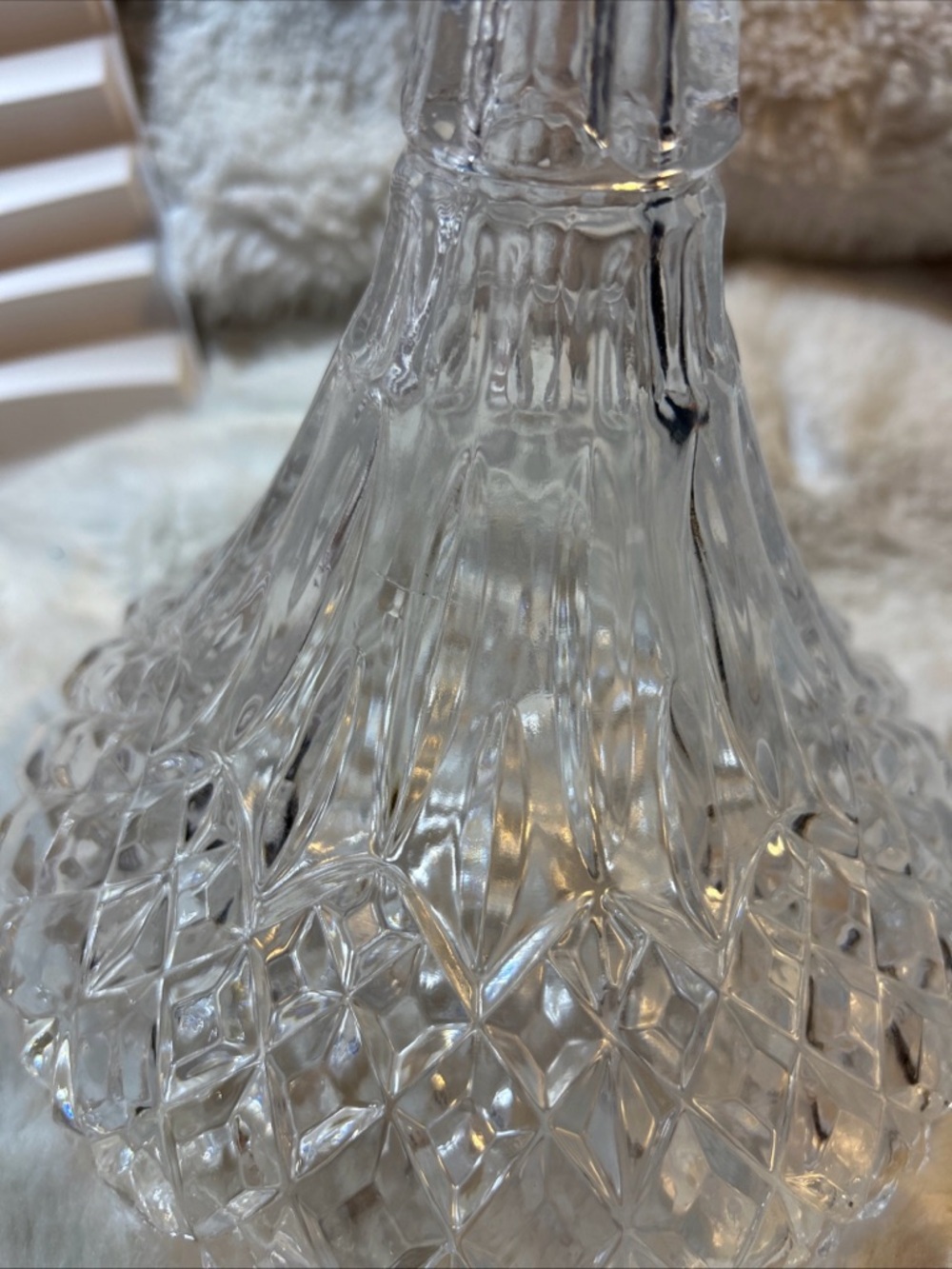 Vintage Captain's Ship Decanter -Wine-Liquor -Heavy Diamond Cut Glass 11" x 7.5” - Picture 10 of 11